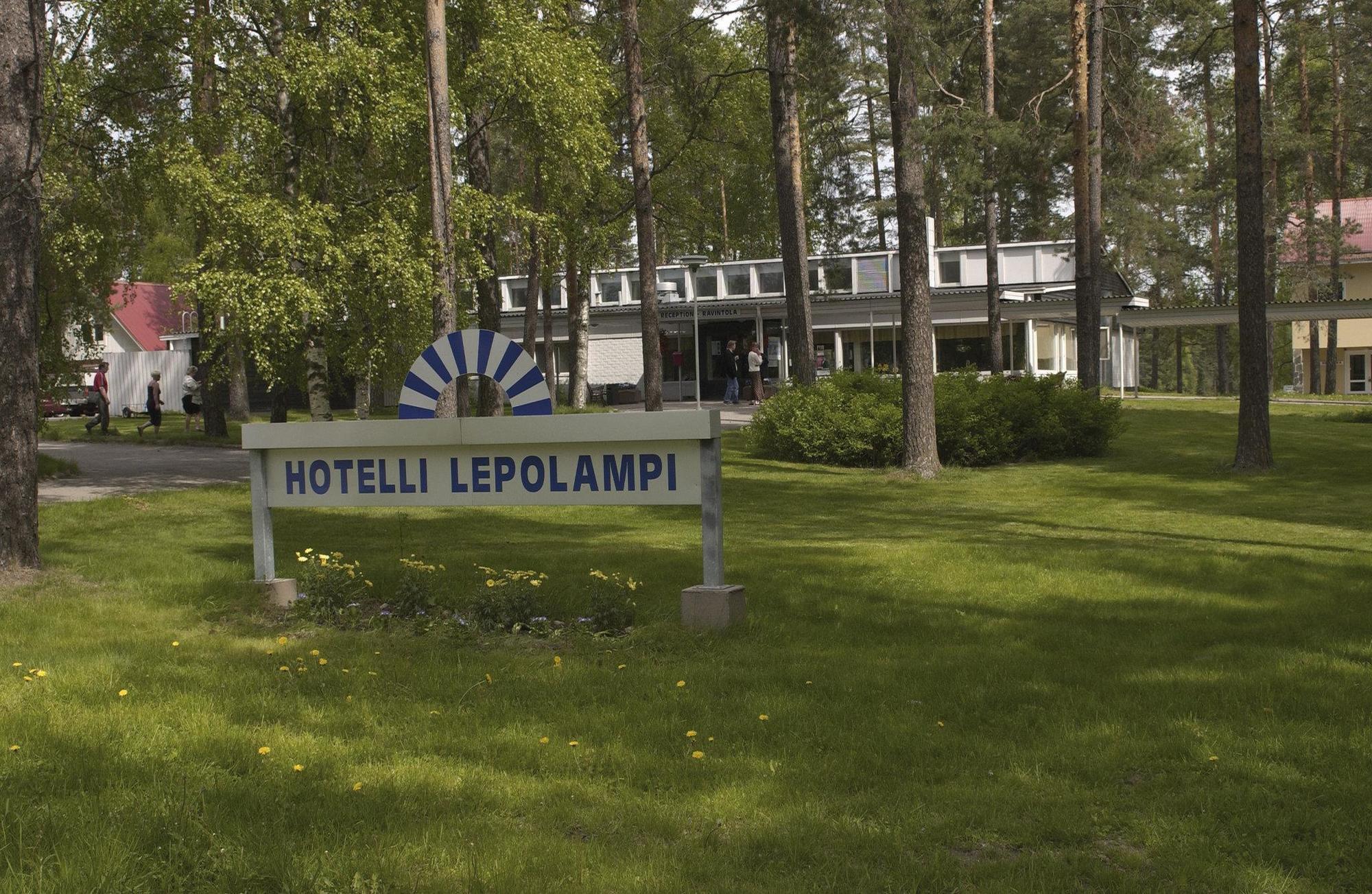 Hotelli Lepolampi Эспоо Экстерьер фото